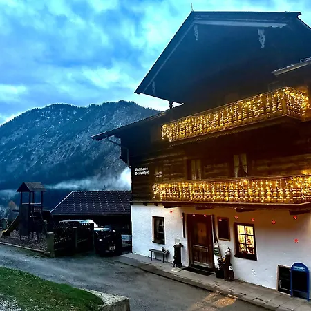 Gasthof Veitenhof Im Kaisertal, Nur Nach 30 Minuetigem Spaziergang Erreichbar
