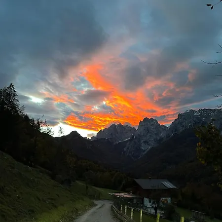 Han/Misafirhane Veitenhof Im Kaisertal, Nur Nach 30 Minuetigem Spaziergang Erreichbar, Only After 30 Minutes Walk Reachable Ebbs