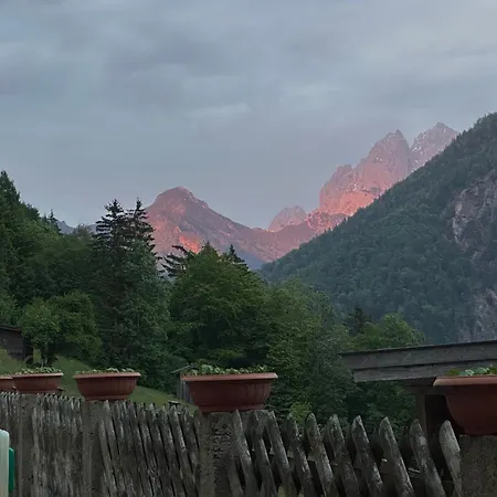 Han/Misafirhane Veitenhof Im Kaisertal, Nur Nach 30 Minuetigem Spaziergang Erreichbar, Only After 30 Minutes Walk Reachable